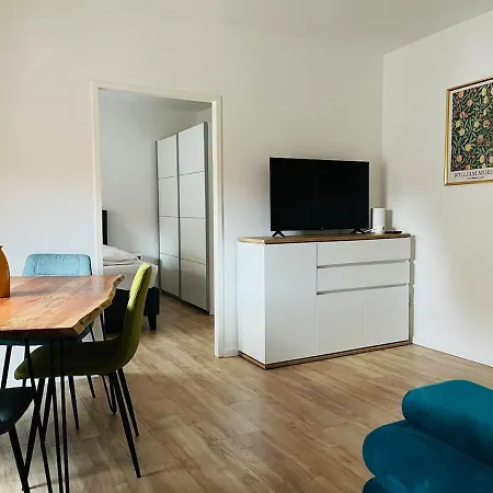 Neue Im Zentrum Von Fuer 2-4 Personen *